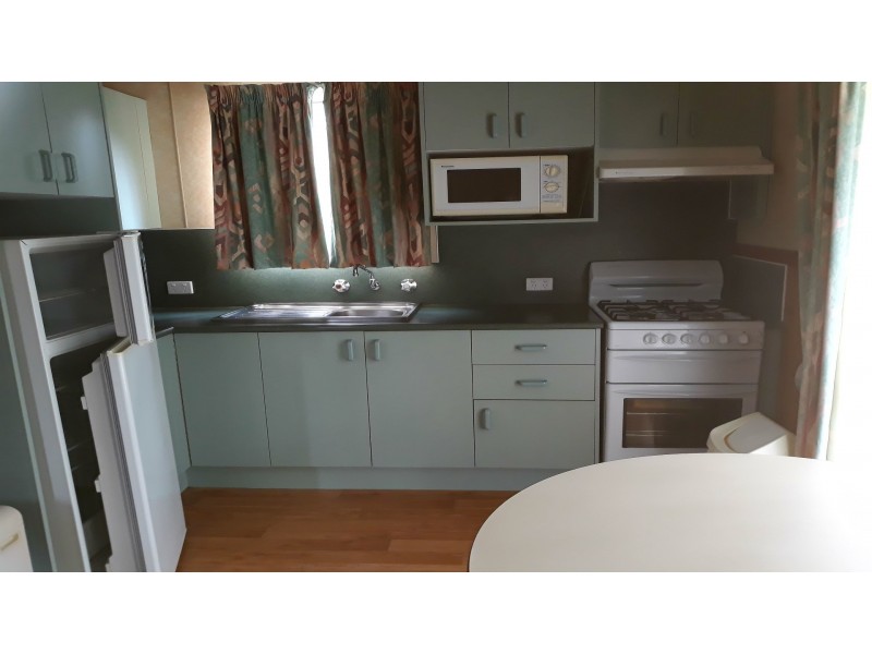 Cabin 3 Beauty Point Caravan Park, Bea, Bermagui NSW 2546