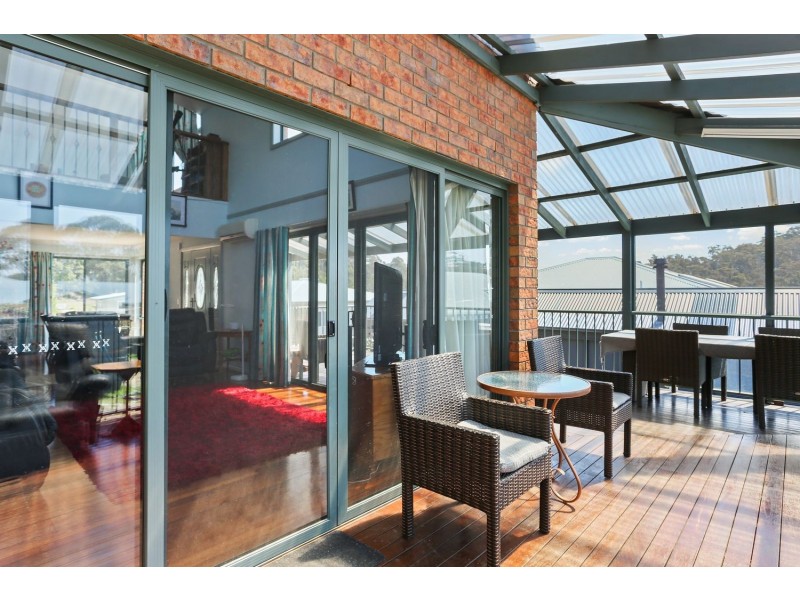 5B Creighton Pde, North Narooma NSW 2546