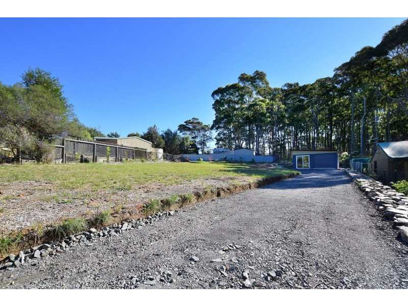 6 Martin Grove, Mystery Bay NSW 2546