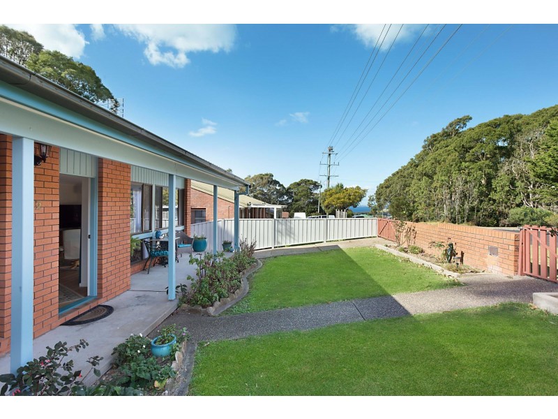 22 Hillcrest Avenue, North Narooma NSW 2546