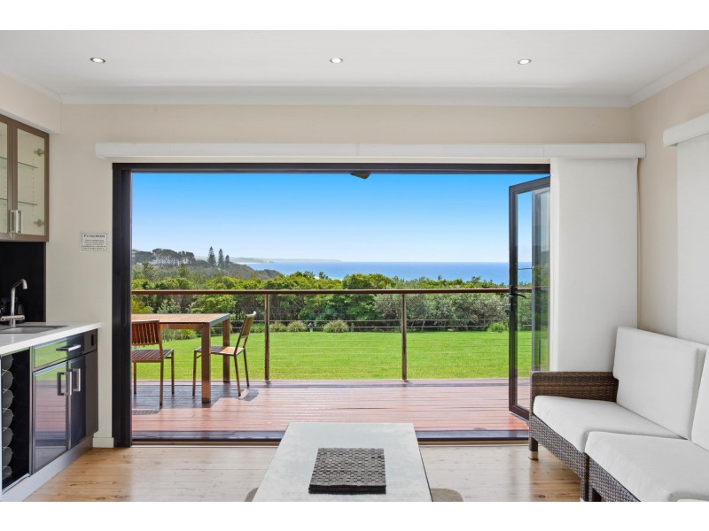 25 Keating Drive, Bermagui NSW 2546