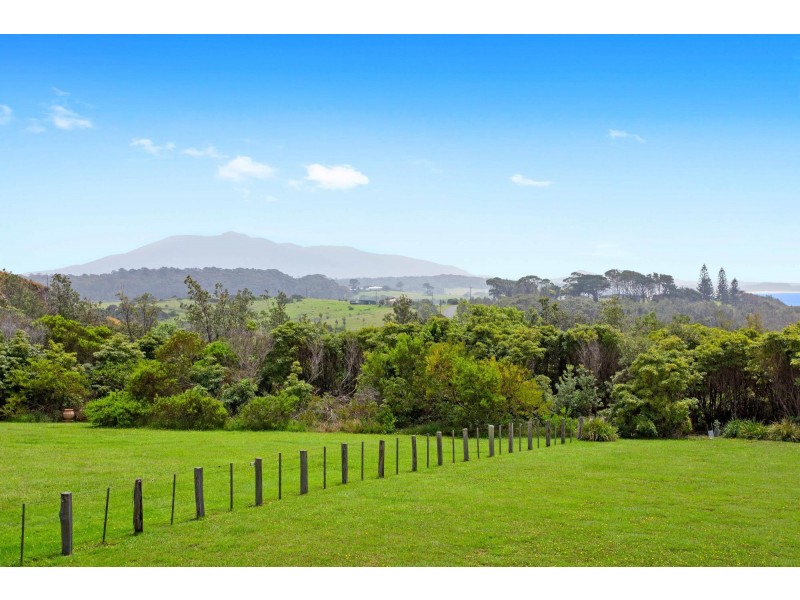 25 Keating Drive, Bermagui NSW 2546