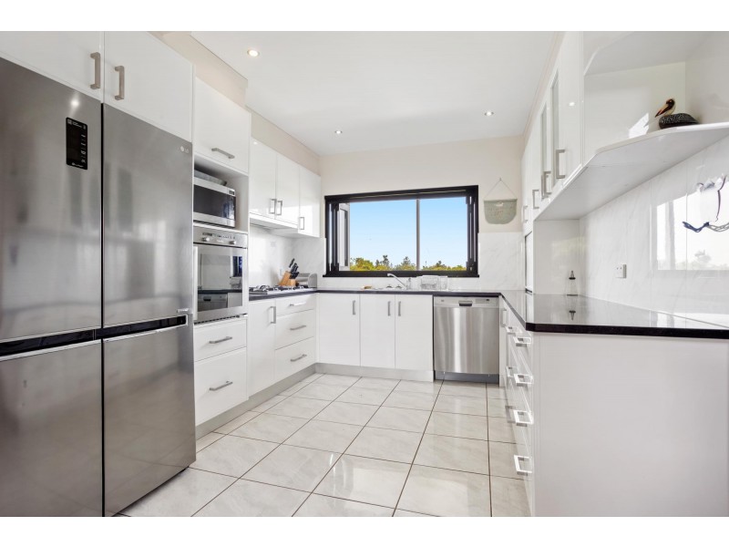 25 Keating Drive, Bermagui NSW 2546