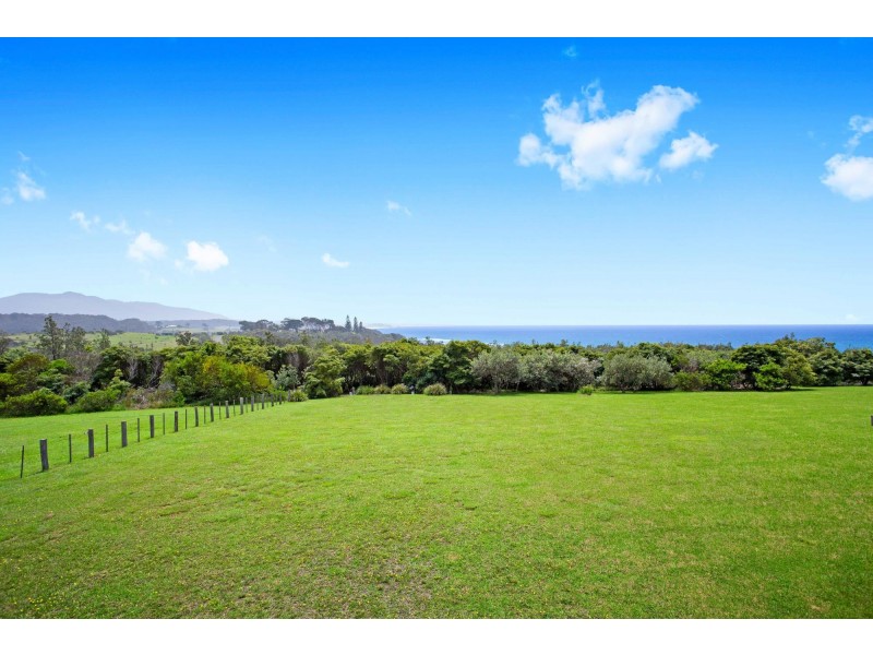 25 Keating Drive, Bermagui NSW 2546