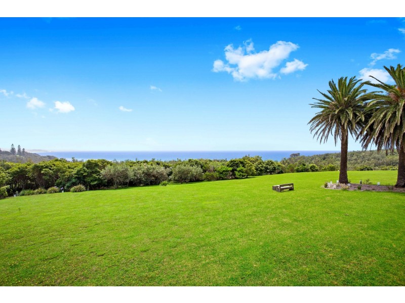 25 Keating Drive, Bermagui NSW 2546