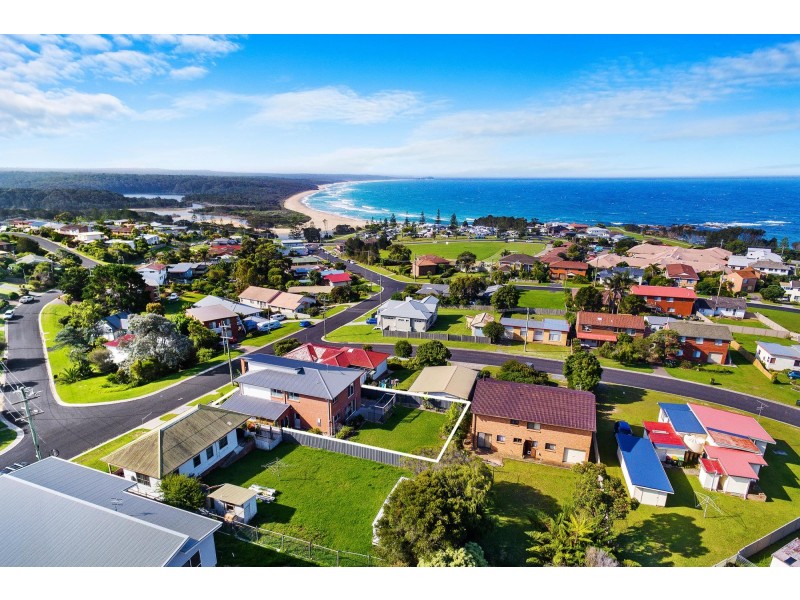 12 Lonsdale  Parade, Dalmeny NSW 2546