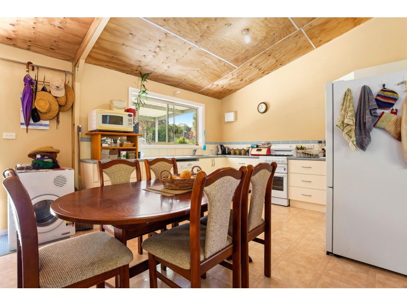 9 Avernus Street, Cobargo NSW 2550