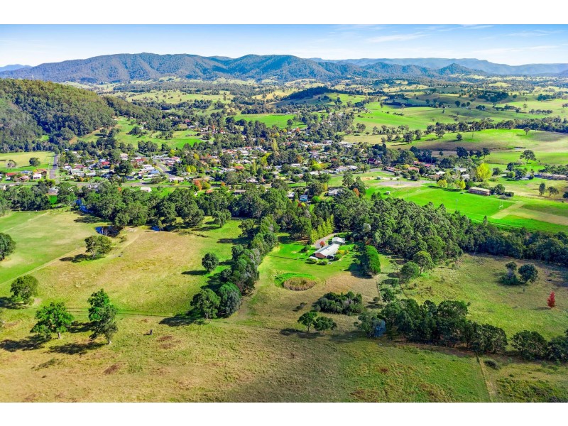 9 Avernus Street, Cobargo NSW 2550