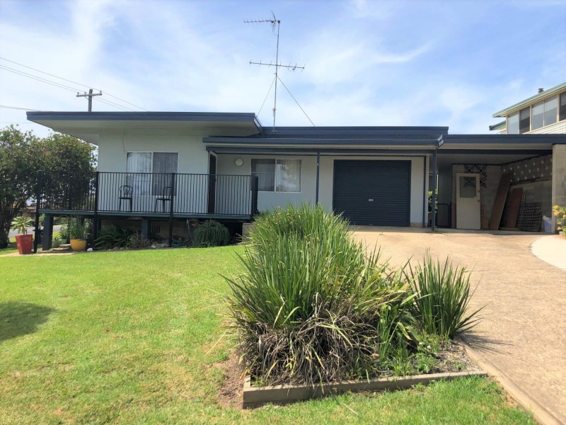 4 Goolara Avenue, Dalmeny NSW 2546