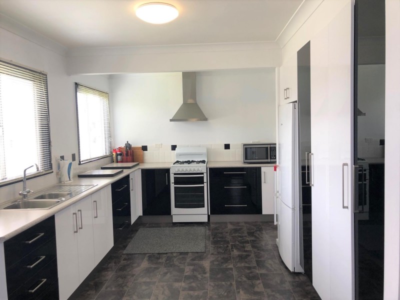 4 Goolara Avenue, Dalmeny NSW 2546