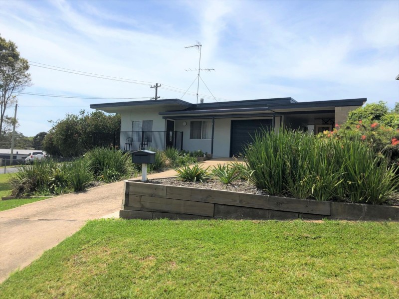 4 Goolara Avenue, Dalmeny NSW 2546