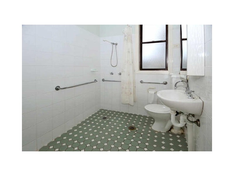 1319 Anzac Parade, Chifley NSW 2036