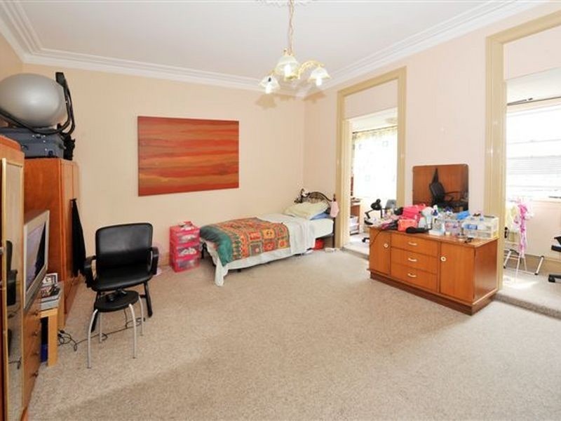 4 Mackenzie Street, Bondi Junction NSW 2022