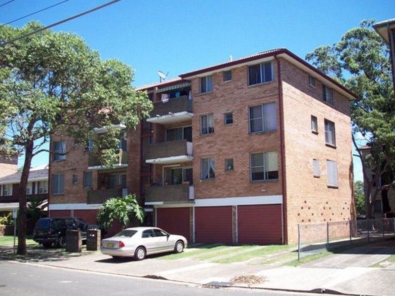 2/10 Grace Campbell Crescent, Hillsdale NSW 2036
