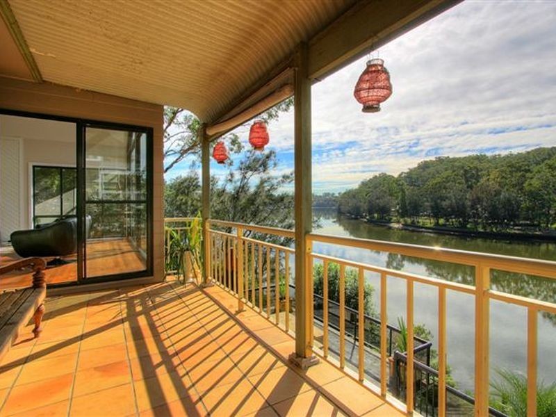 190 St George Crescent, Sandy Point NSW 2172