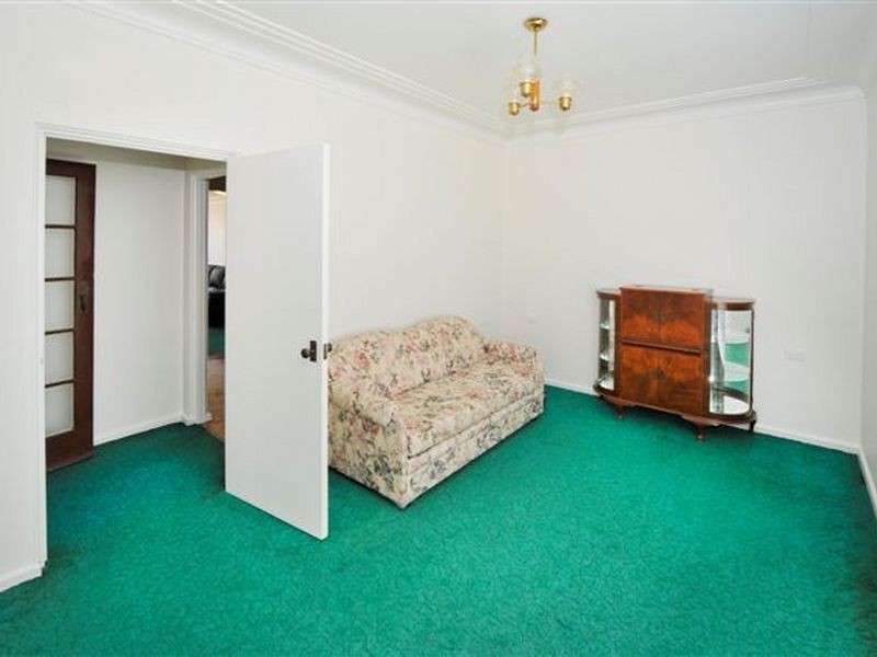 1281 Anzac Parade, Chifley NSW 2036