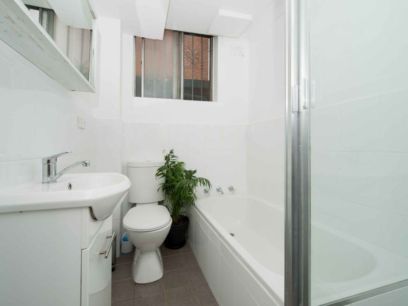 4/4 Grace Campbell Crescent, Hillsdale NSW 2036