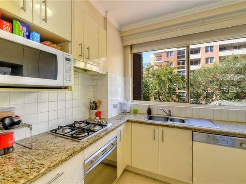 79/14-18 Thomas Street, Waitara NSW 2077