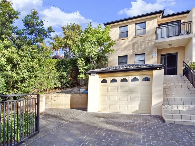 1A Brisbane Street, Chifley NSW 2036