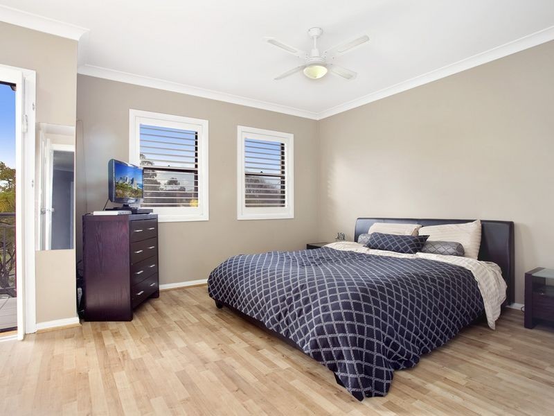 1A Brisbane Street, Chifley NSW 2036