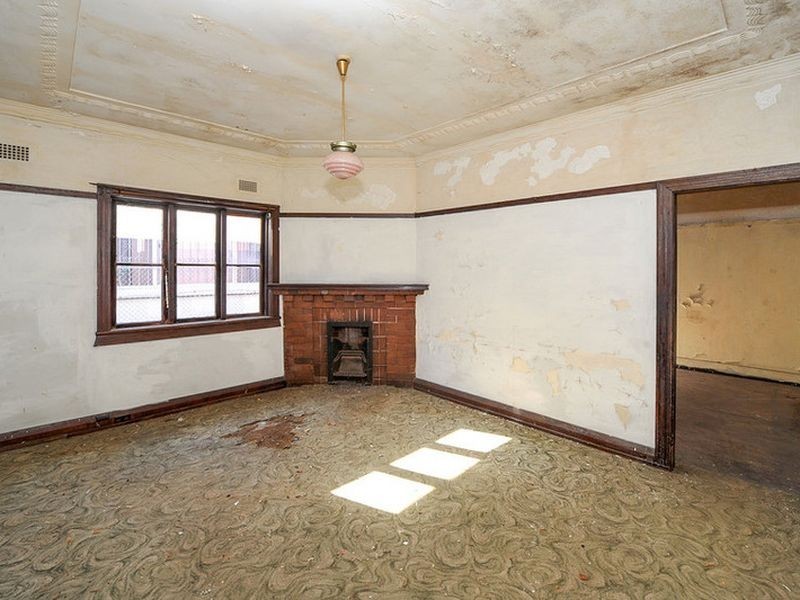 50 Maloney Street, Eastlakes NSW 2018