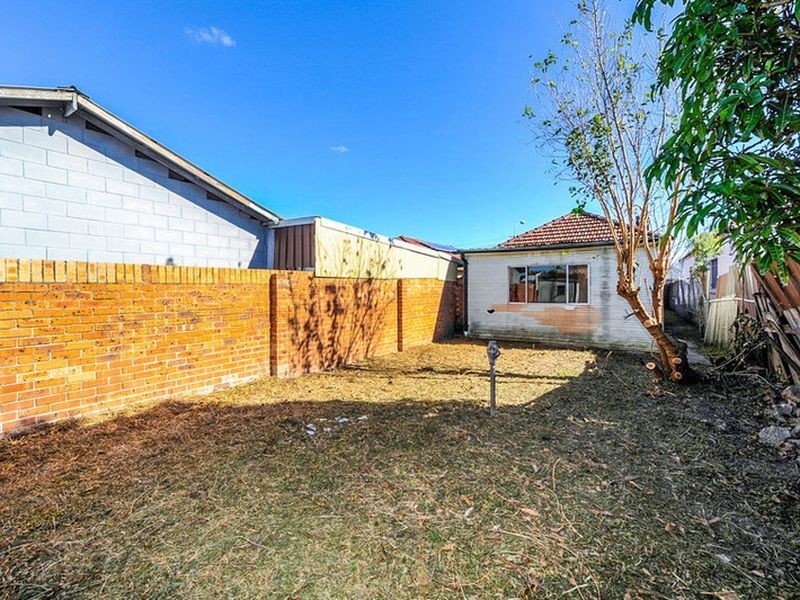 50 Maloney Street, Eastlakes NSW 2018