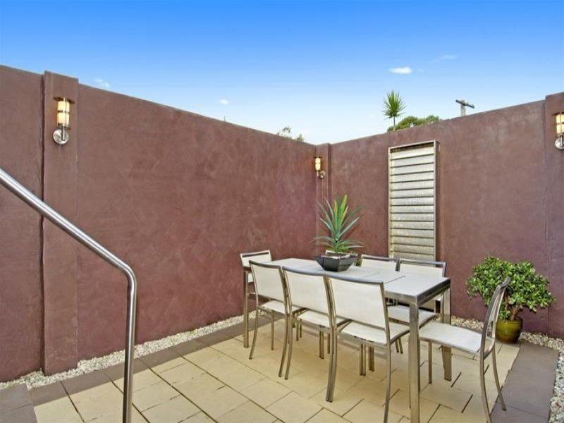 1/27 Grace Campbell Crescent, Hillsdale NSW 2036