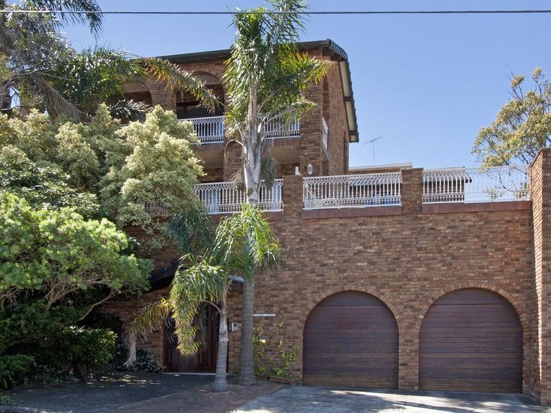 8 First Avenue, Maroubra NSW 2035