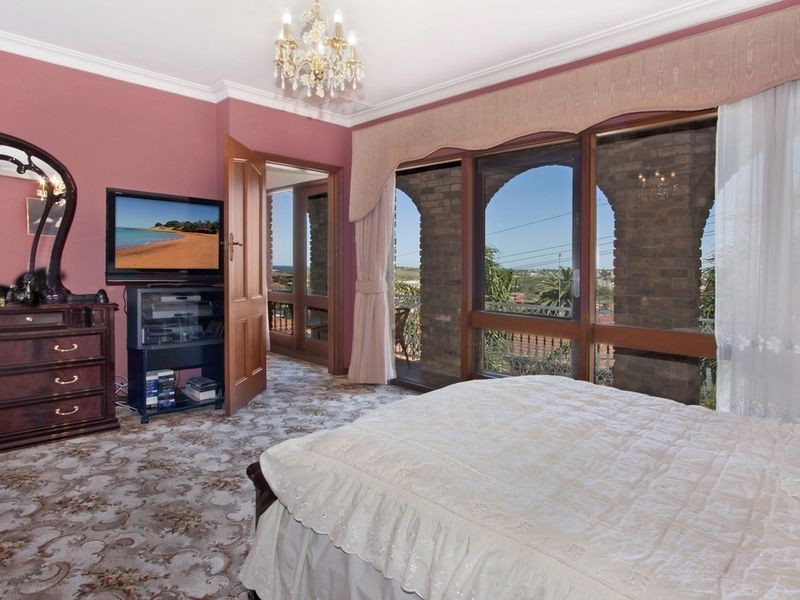 8 First Avenue, Maroubra NSW 2035