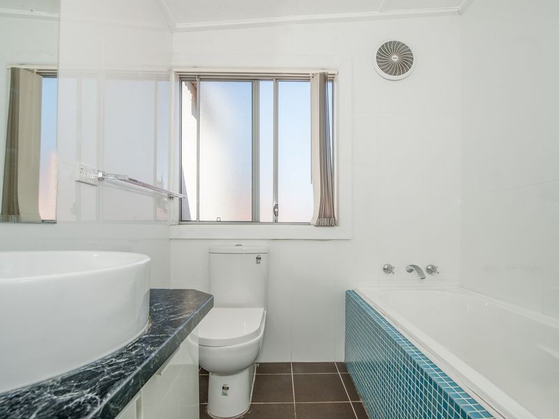 31 Wassell Street, Chifley NSW 2036