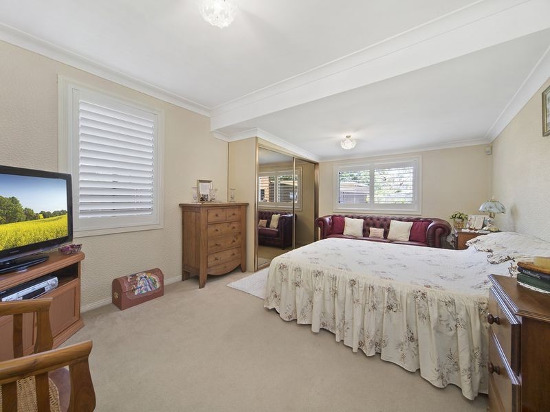 43 Eyre Street, Chifley NSW 2036