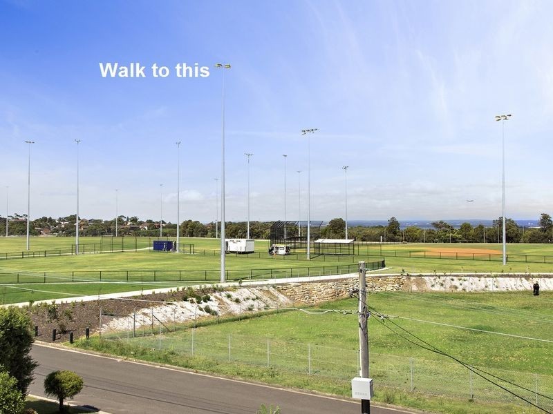 87 Macquarie Street, Chifley NSW 2036