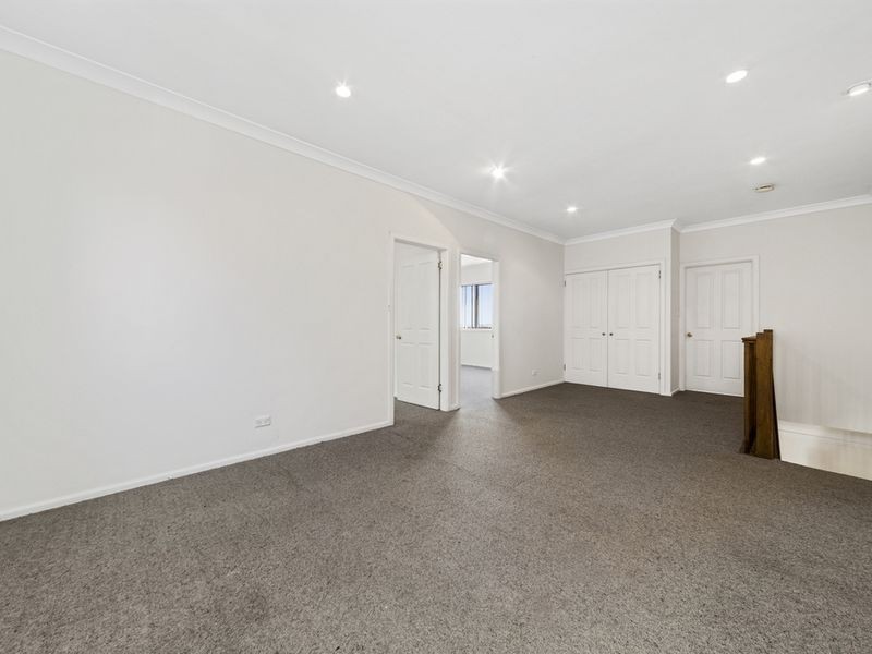 5 Carnegie Circuit, Chifley NSW 2036