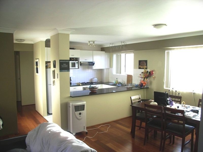 18/8 Macintosh Street, Mascot NSW 2020