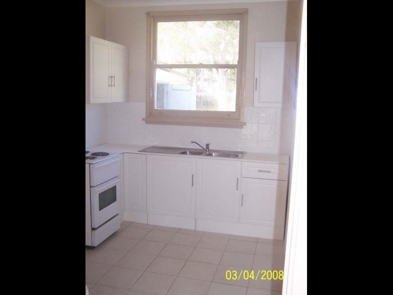 39 Glamis Street, Kingsgrove NSW 2208