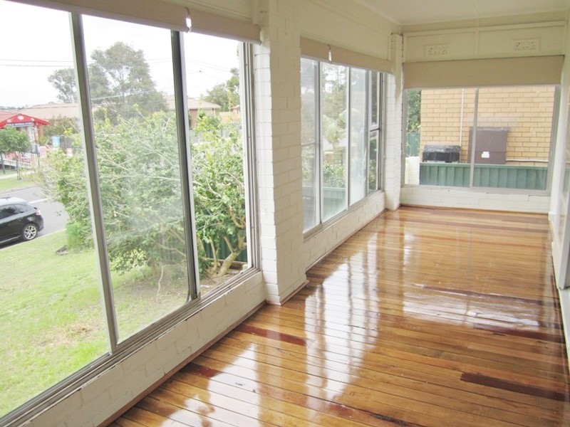 17 Wassell Street, Chifley NSW 2036
