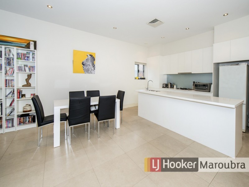 2/28 Folkestone Parade, Botany NSW 2019