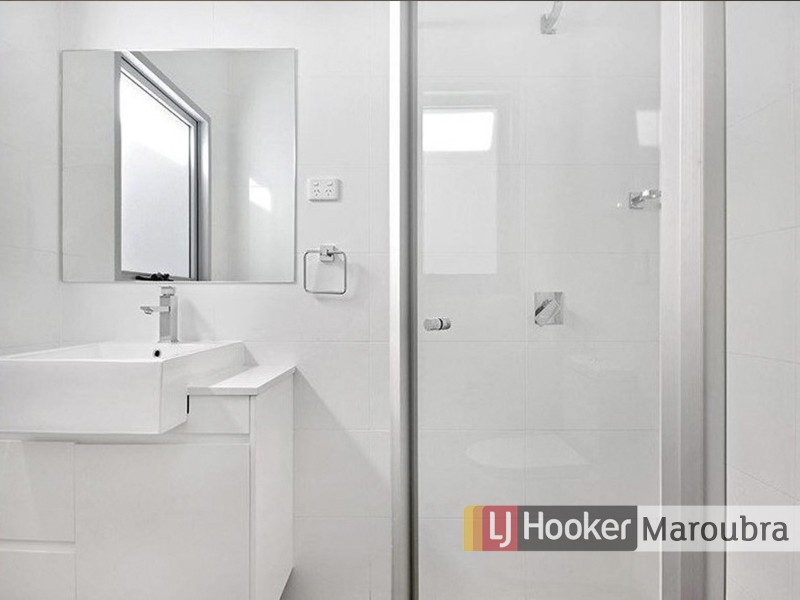 2/28 Folkestone Parade, Botany NSW 2019