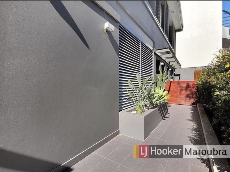 2/28 Folkestone Parade, Botany NSW 2019