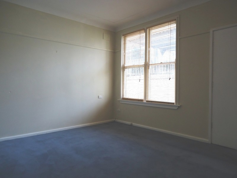 38 Lasseter Avenue, Chifley NSW 2036