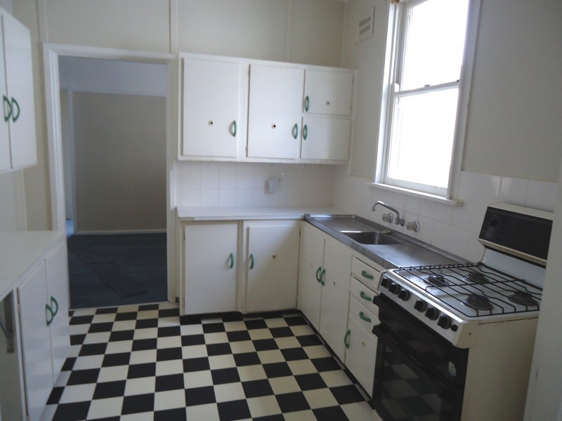 38 Lasseter Avenue, Chifley NSW 2036