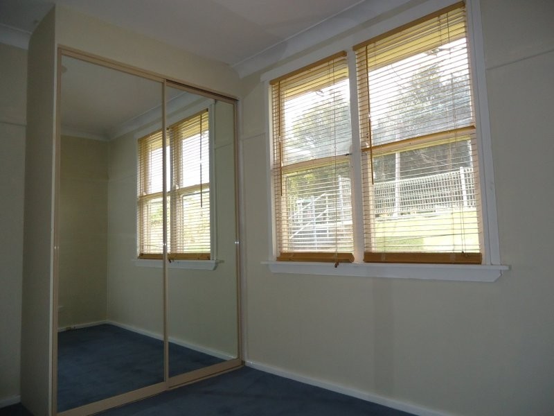 38 Lasseter Avenue, Chifley NSW 2036