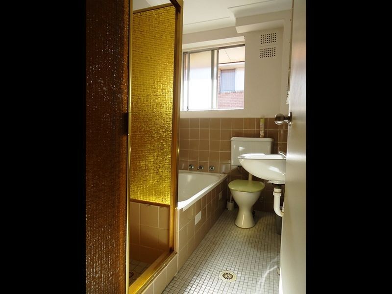 11/4 Grace Campbell Crescent, Hillsdale NSW 2036