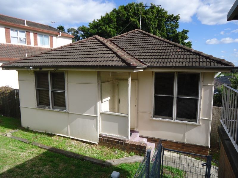 38 Lasseter Avenue, Chifley NSW 2036