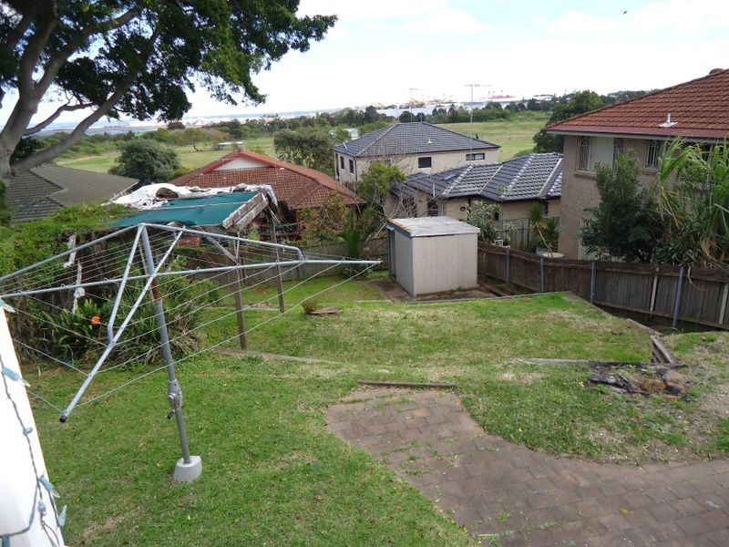 38 Lasseter Avenue, Chifley NSW 2036