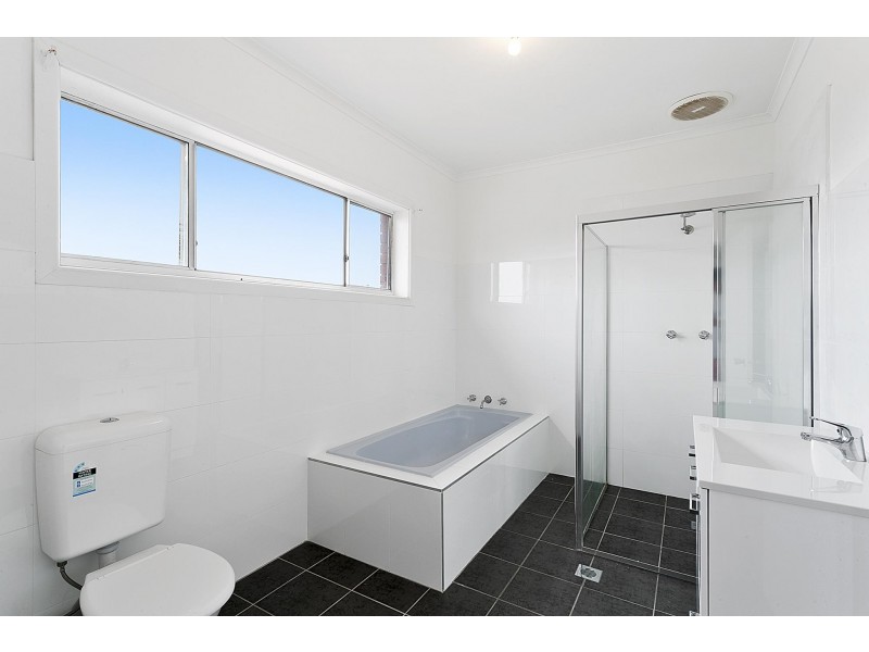 11 Oorana Ave, Phillip Bay NSW 2036