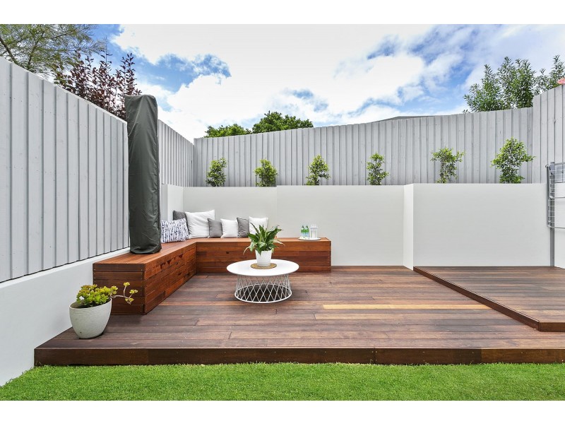 7 Lasseter Avenue, Chifley NSW 2036