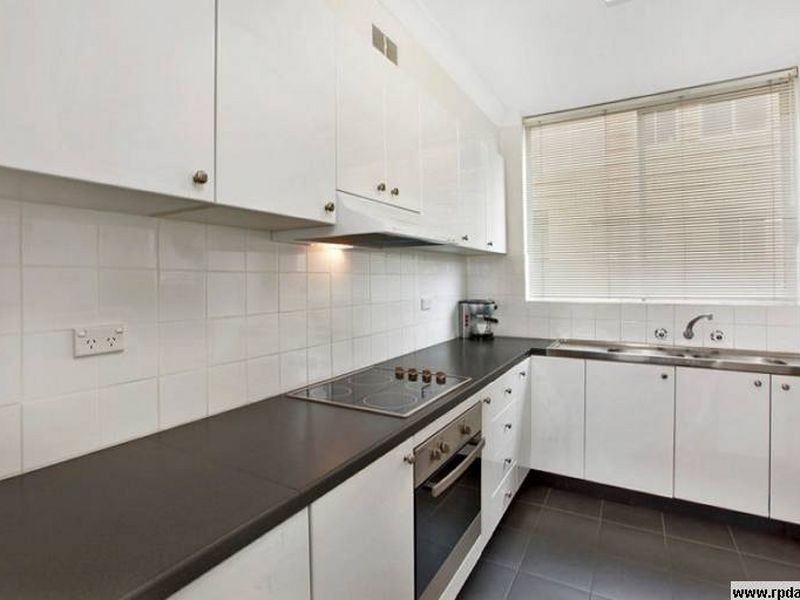 2/108 Mount Street, Coogee NSW 2034