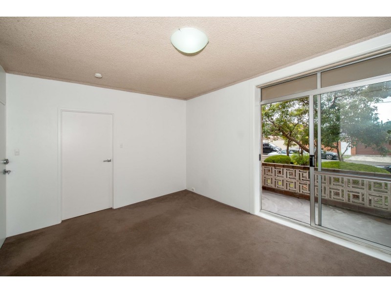 1/2 Hayden Place, Botany NSW 2019