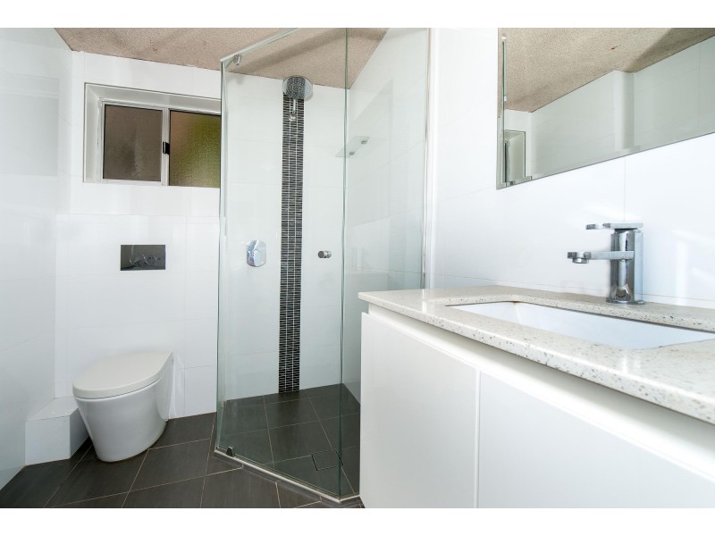 1/2 Hayden Place, Botany NSW 2019